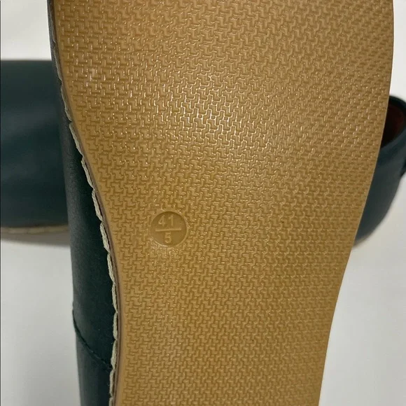 Charix Women's Elegant Dark Green Loafers - Picture 7 of 9